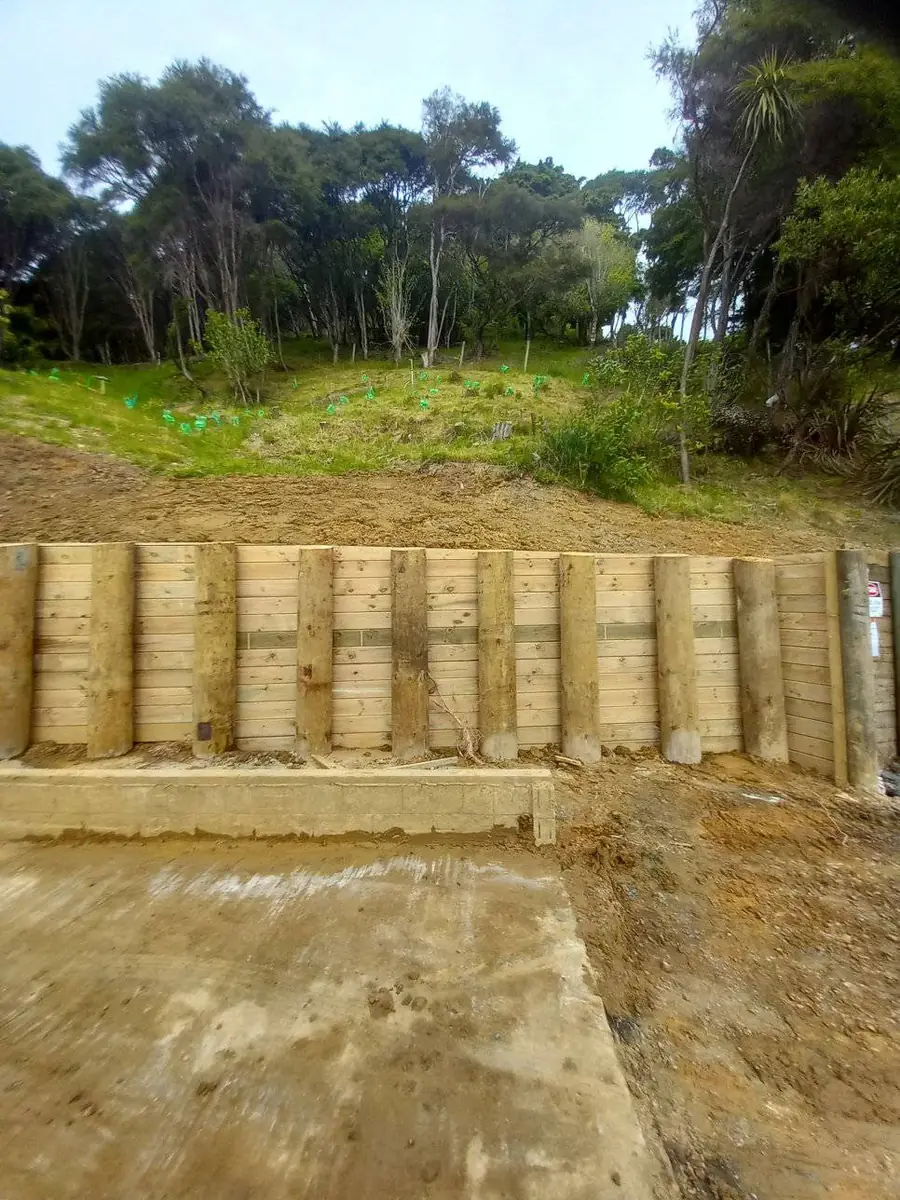 Timber retaining wall built by D&R Works